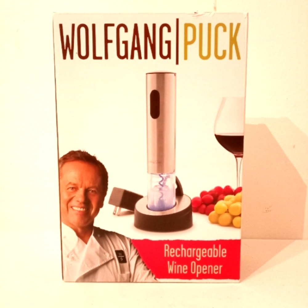 NIB🎁FREE GIFT INCLUDED Wolfgang Puck Rechargeable Wine Opener LED illuminated